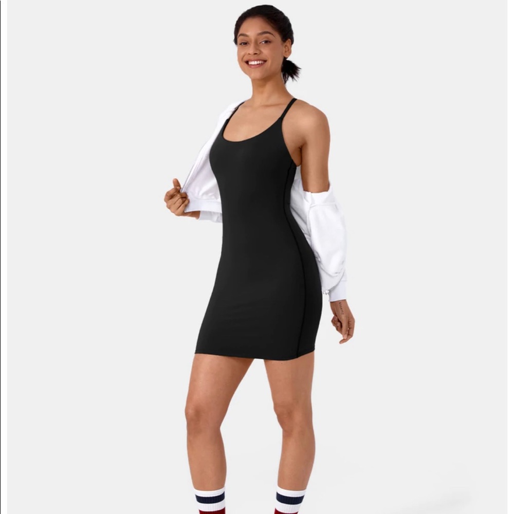 HALARA | Everyday Patitoff Pet Hair Resistant Bodycon Dress BLACK AND MAROON M - Picture 5 of 9